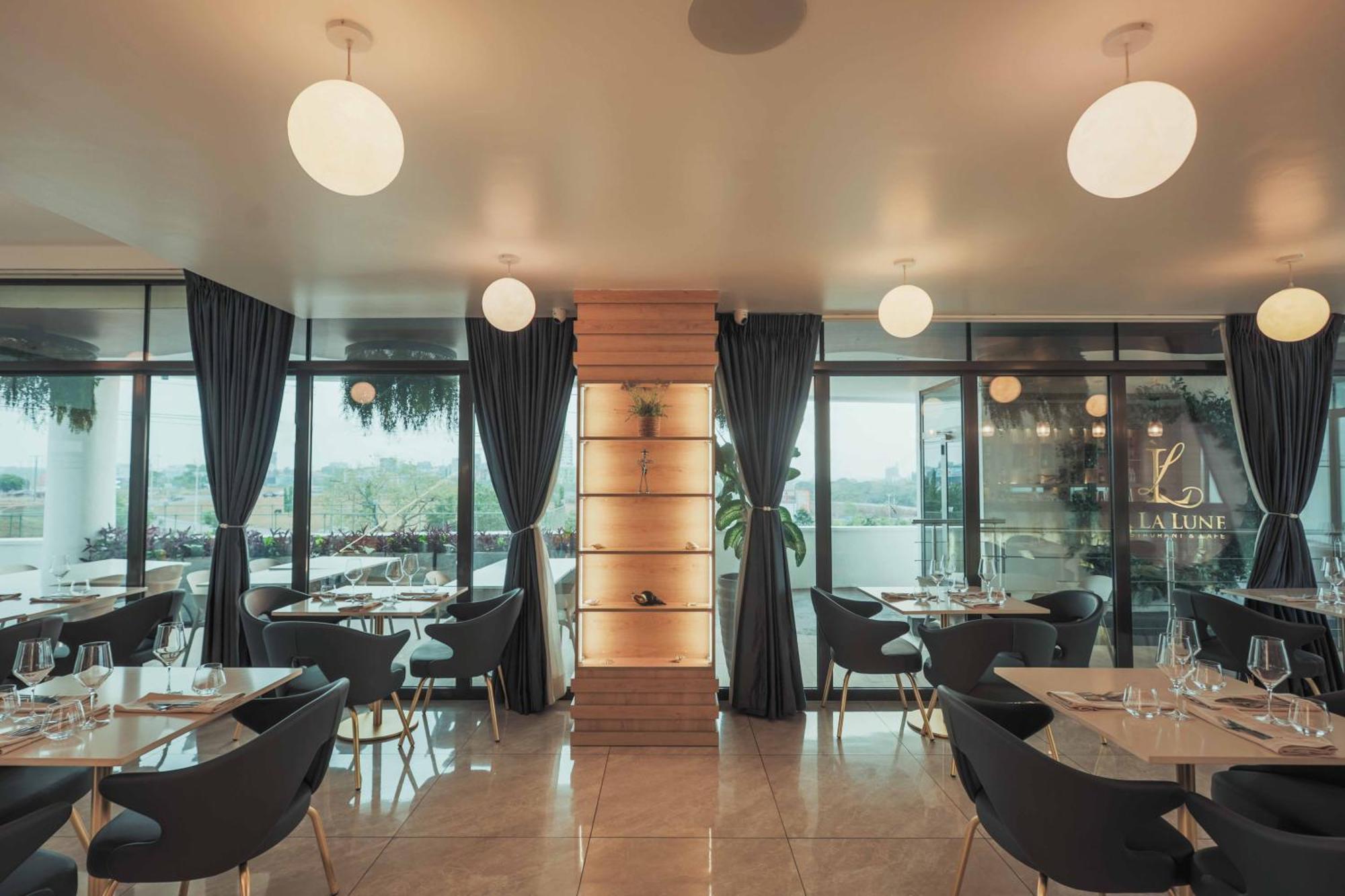Accra Luxury Apartments @ The Signature Luaran gambar