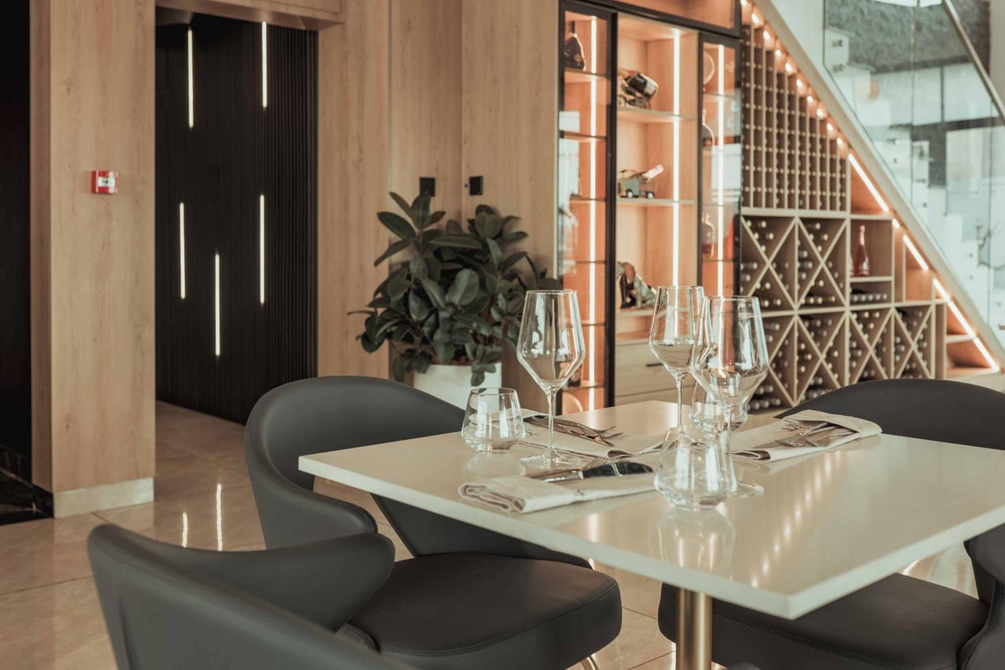 Accra Luxury Apartments @ The Signature Luaran gambar
