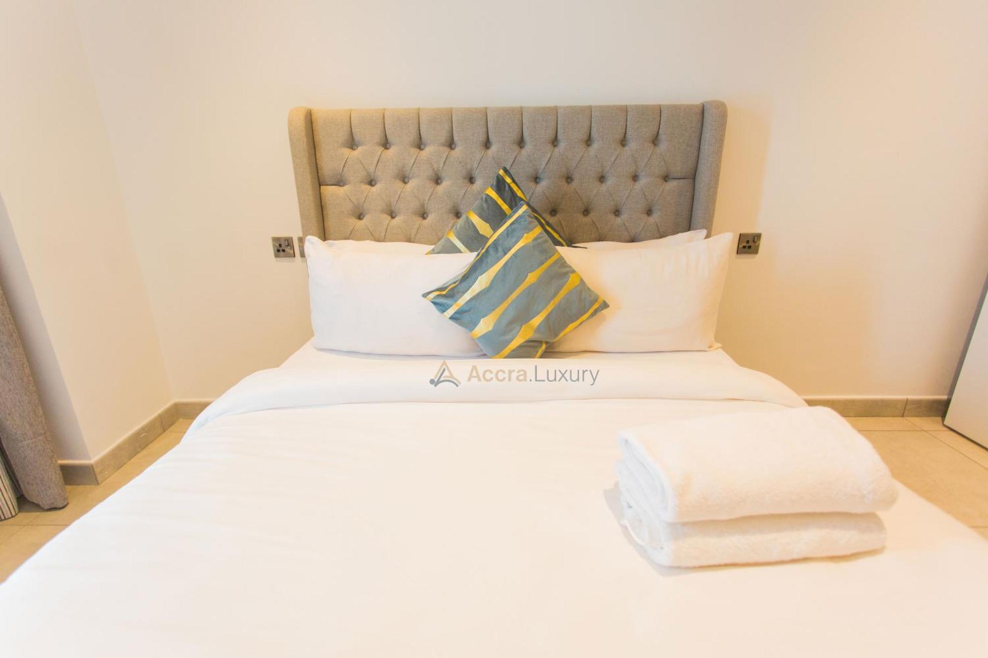 Accra Luxury Apartments @ The Signature Luaran gambar
